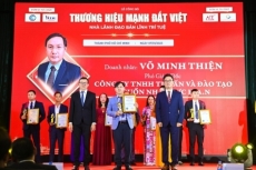 pho giam doc cong ty h a n  vinh du nhan giai thuong nha lanh dao ban linh tri tue nam 2022