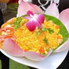 c m chi  n l   sen c m tr  i th m  b     i best seller    g y nghi n    khi   n th c kh  ch kh ng th  qu  n 