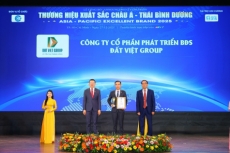 top 10 th   ng hi u b   t    ng s   n uy t n h ng     u qu c gia g  i t  n      t vi t group  khi    ch   t n    l m t  n ch  ho   t   ng