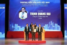 bac si trinh quang dai   vinh du nhan giai thuong doanh nhan tieu bieu 2023