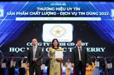 hoc vien quoc te merry nam trong top 30 thuong hieu giao duc uy tin 2022