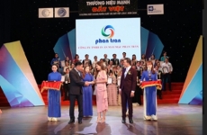 in an phan tran   top 10 thuong hieu manh dat viet 2020