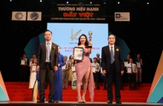 khanh cosmetic vinh du dat danh hieu top 10 thuong hieu manh dat viet 2020