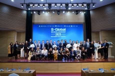   sununi academy   ng h nh c  ng h  c b ng s global 3 t i tr   1 500 su   t h  c ph  ti   ng anh   t ng gi   tr  456 t    ng