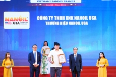 thuong hieu dau nhot nanoil usa   vinh du nhan giai thuong top 10 thuong hieu dan dau viet nam