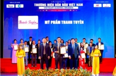 he thong my pham thanh tuyen vinh du nhan duoc giai thuong top 10 thuong hieu dan dau viet nam nam 2024