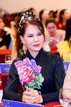 an t m vi t    doanh nghi p ti  u bi u ho  t    ng t   thi n c  ng hi   n ng  nh ch m s c s  c kh  e cho c ng    ng xu  t s  c 2025